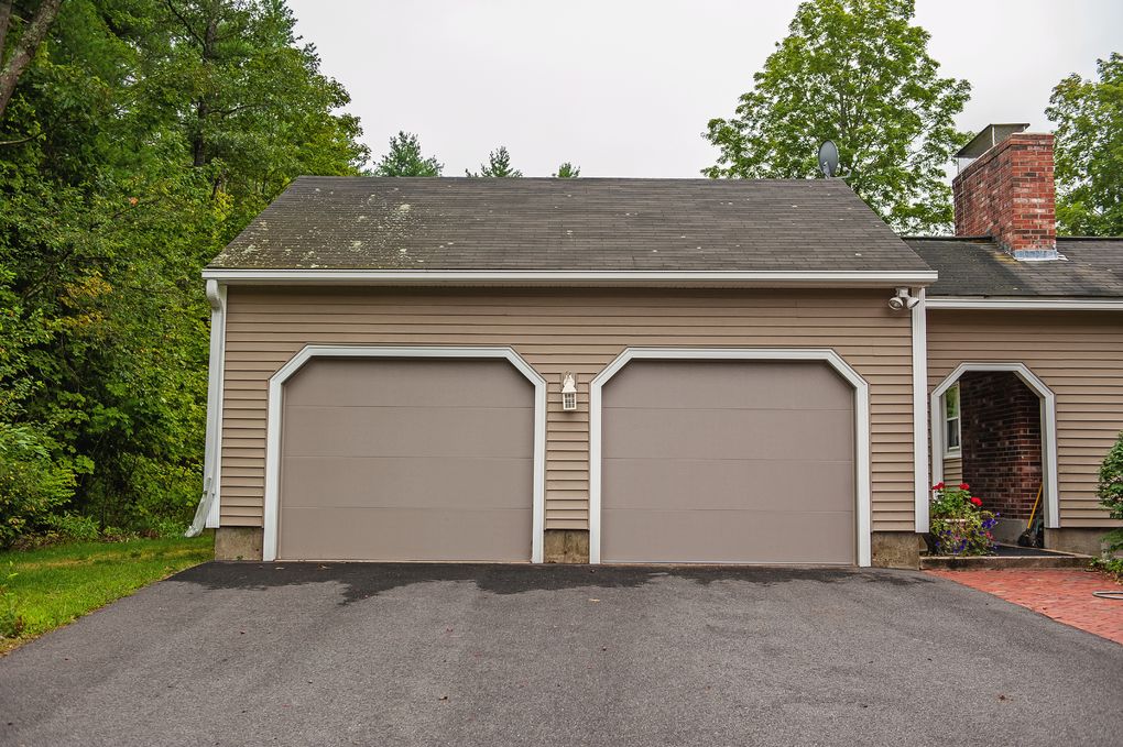 Flush Panel CHI Overhead Doors